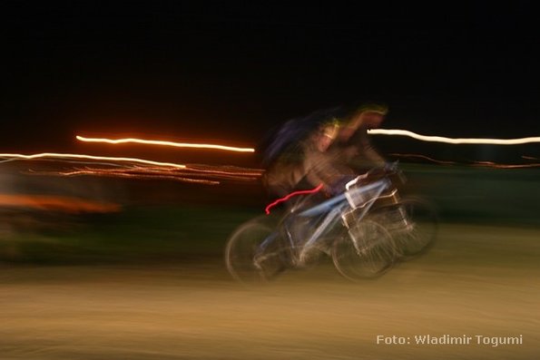 est06_et6_bttnoct_4716_wt